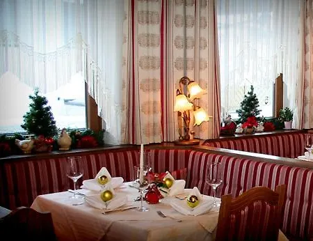 Edelweiss Hotel 3*